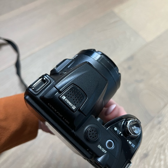 Nikon Camera - Picture 8 of 10